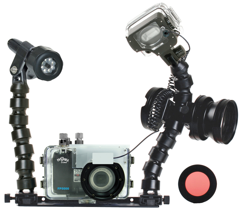 Illustration for article titled Fantasea FP-5000 Underwater Housing Keeps Nikon Coolpix P5000 Dry